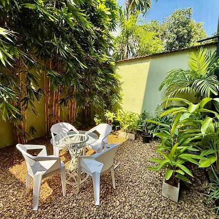 Tropic Inn - Mount Lavinia Watumulla Exterior photo
